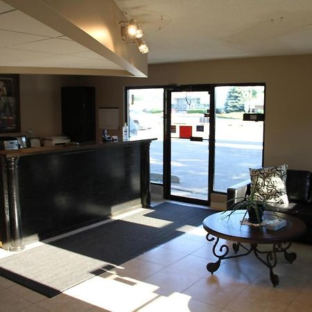 Cedar Inn Lloydminster Eksteriør billede